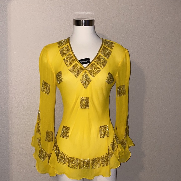 Beautiful Top size L color: yellow - Picture 4 of 10